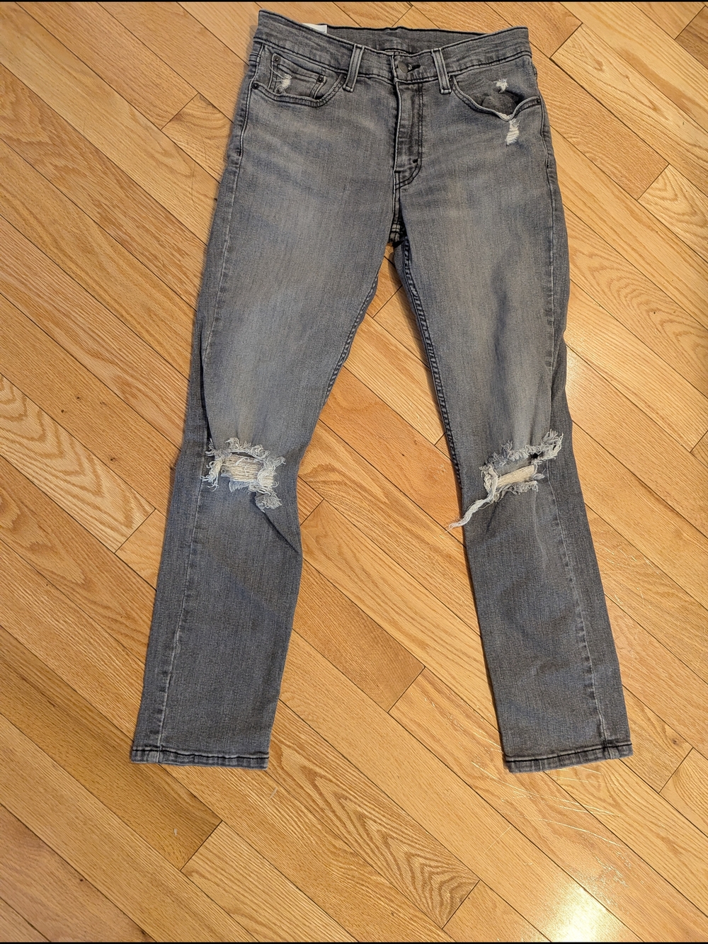 Levi's Strauss & Co Men's Grey Distressed  Jeans W32 L32
